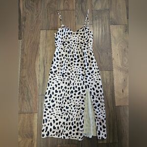 Essue Size Small Cheetah Print Midi Dress